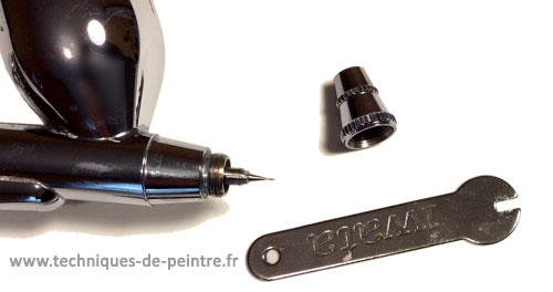 buse-visee-aerographe-iwata-hp-c-plus-techniques-de-peintre