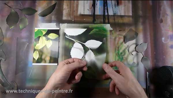 04-peindre-les-feuilles-avec-du-film-adhésif-techniques-de-peintre